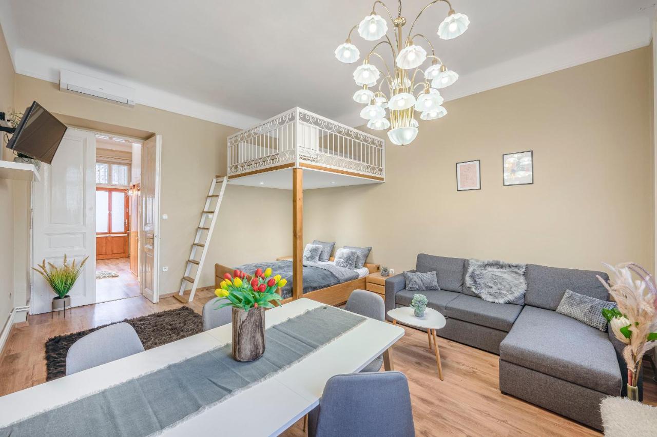 Corvin City Apartment By Nw Budapest Extérieur photo