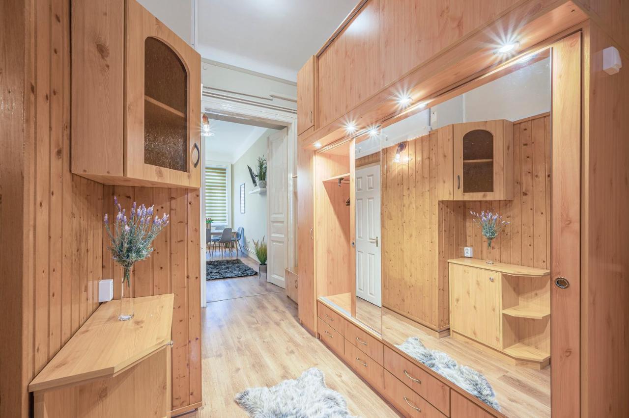 Corvin City Apartment By Nw Budapest Extérieur photo